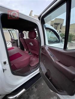 نیسان نەڤارا